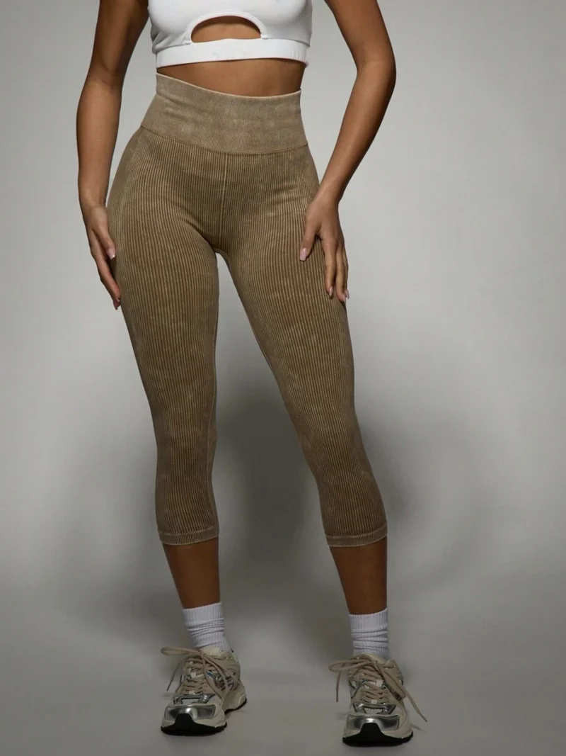 Logo Ribbed Sports Capri Leggings