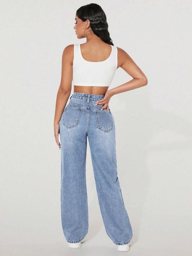 Pocket Detail Distressed Relaxed Fit Denim Jeans