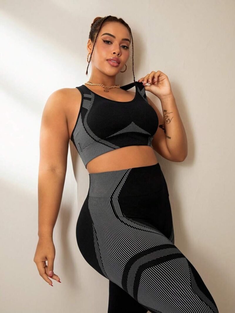Plus Size Women Seamless Striped Racerback Tank Top