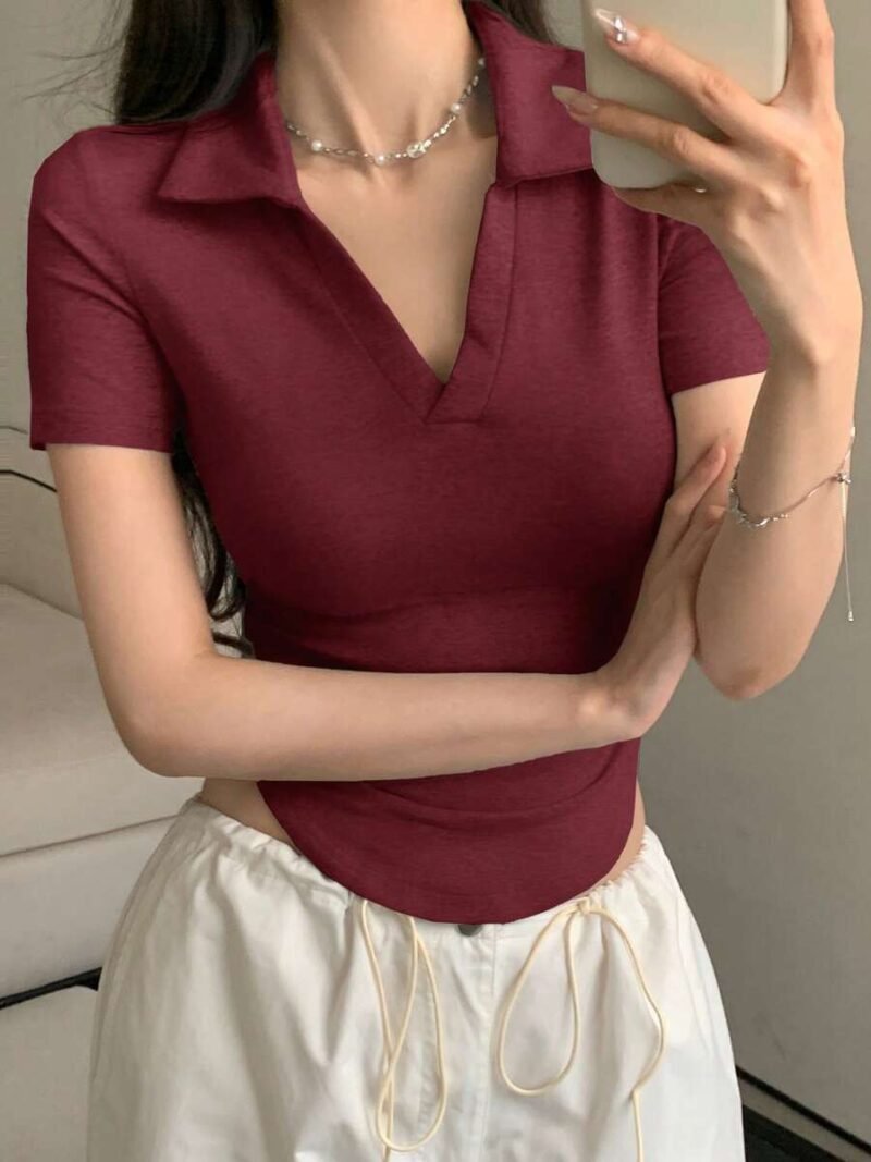 Solid V Collar Short Sleeve Curved Hem Slim Fit Tee
