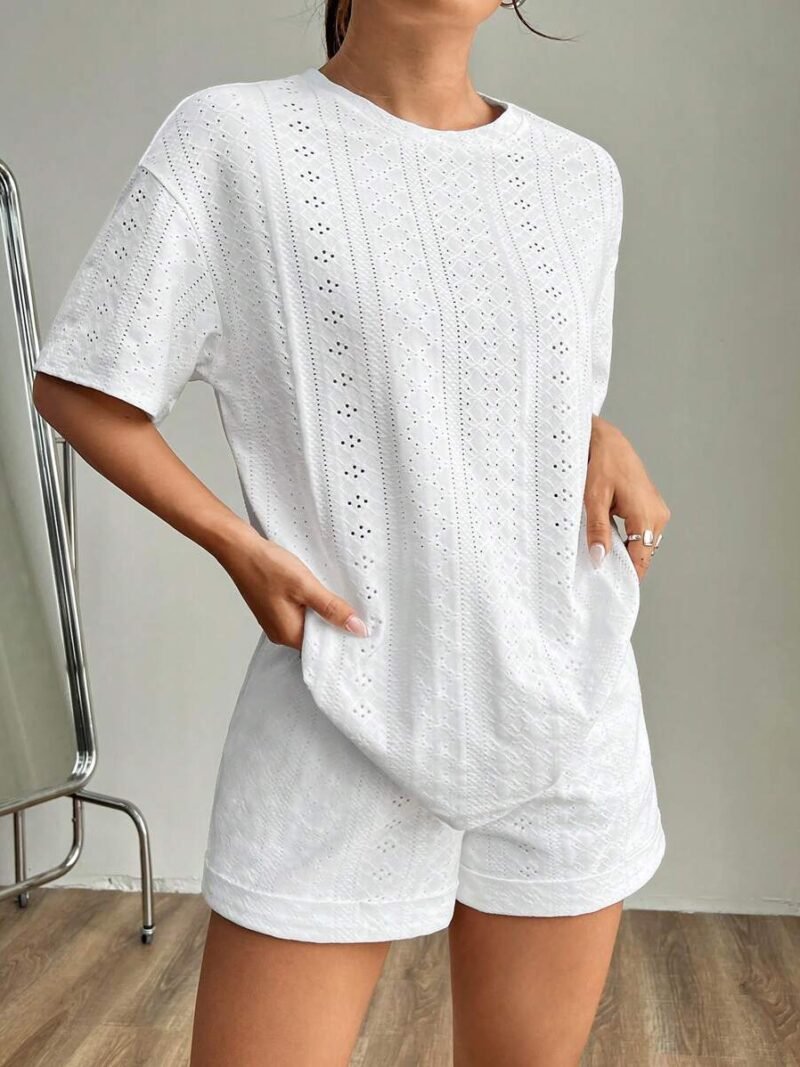 Loose Hollow Out Embroidery Round Neck Top And Shorts