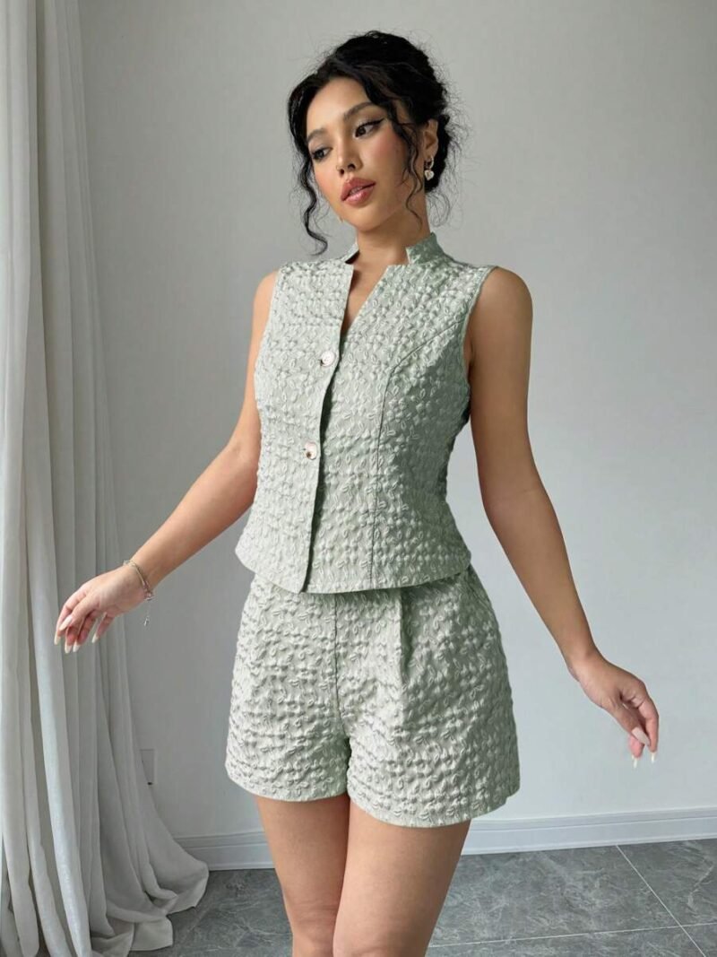 Sleeveless Solid Color Minimalist Casual Outfit