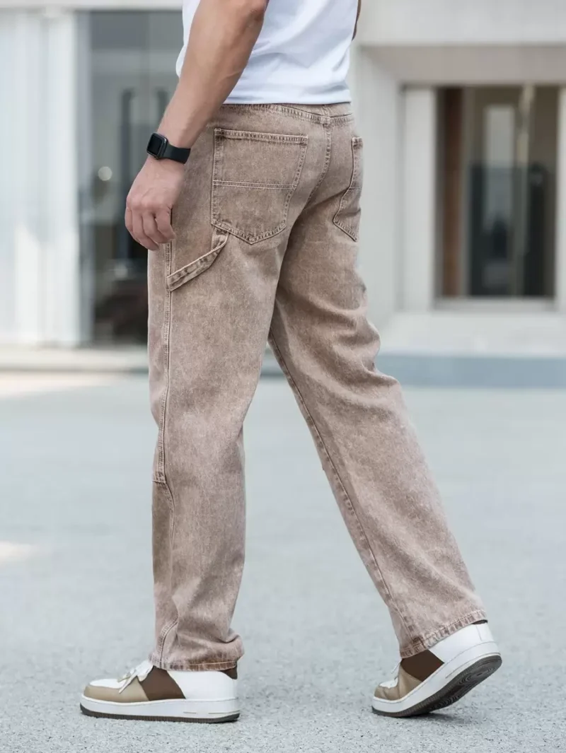 Men Slant Pocket Straight Leg Jeans