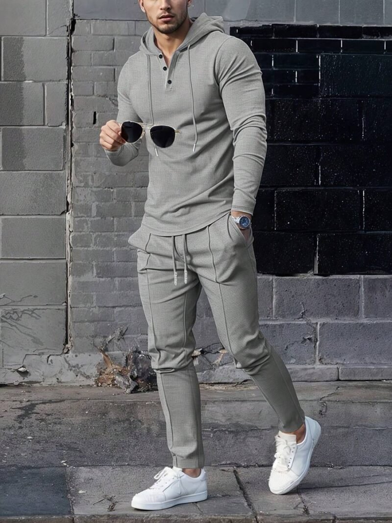 Breathable Solid Color Hooded Sweatshirt