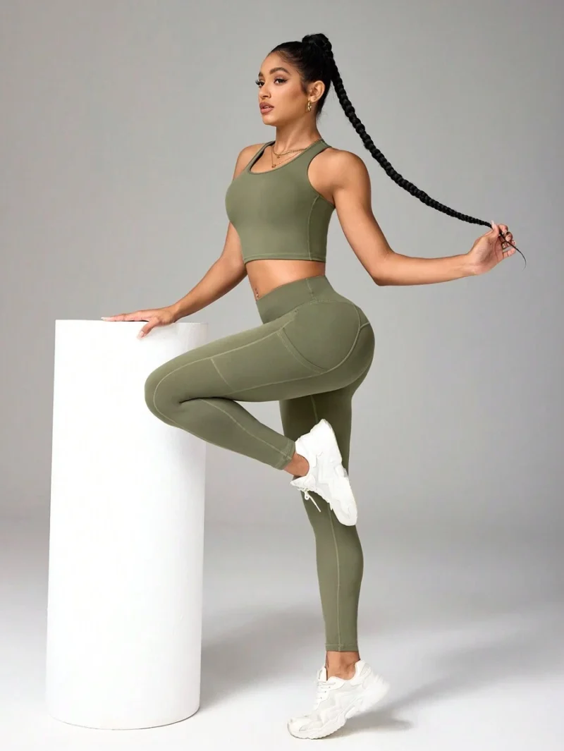 Sleeveless Minimalist Top And Pants