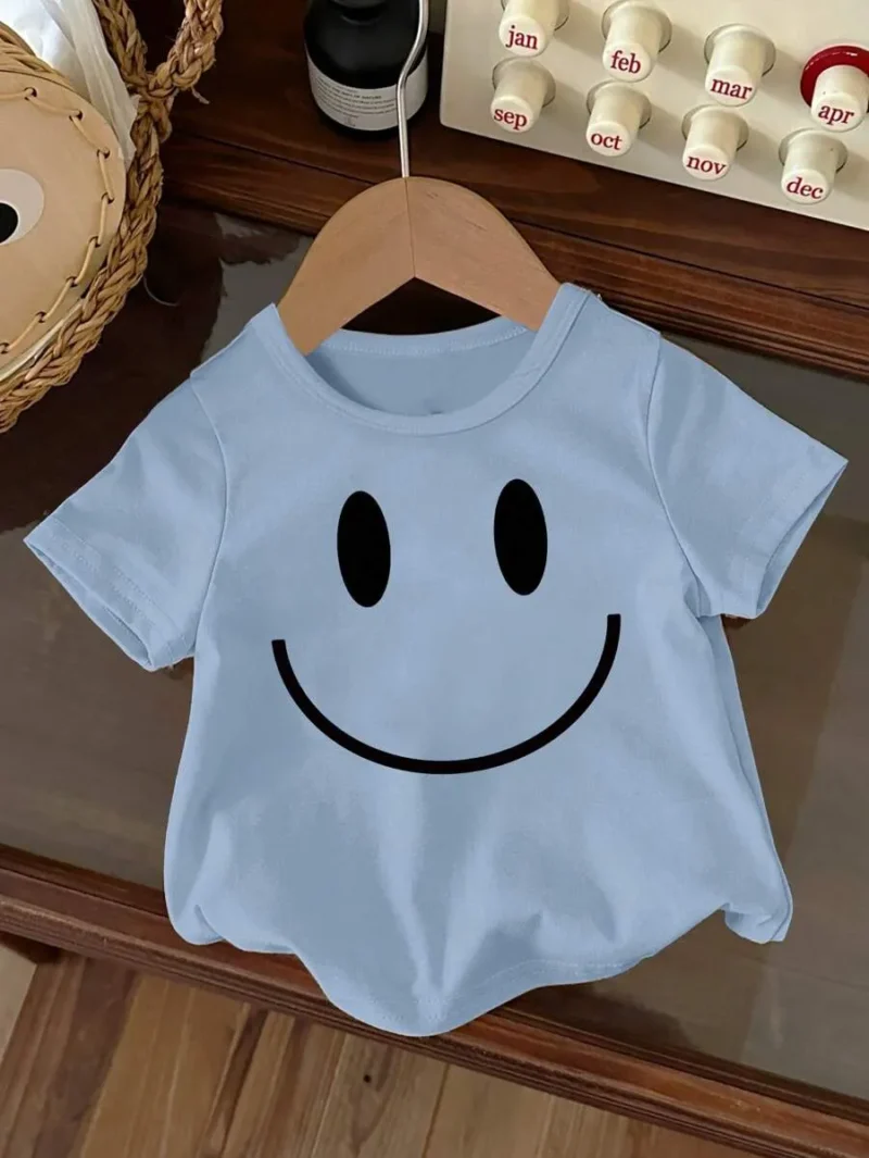 Casual Minimalist Cartoon Smiling Print Short Sleeve Top