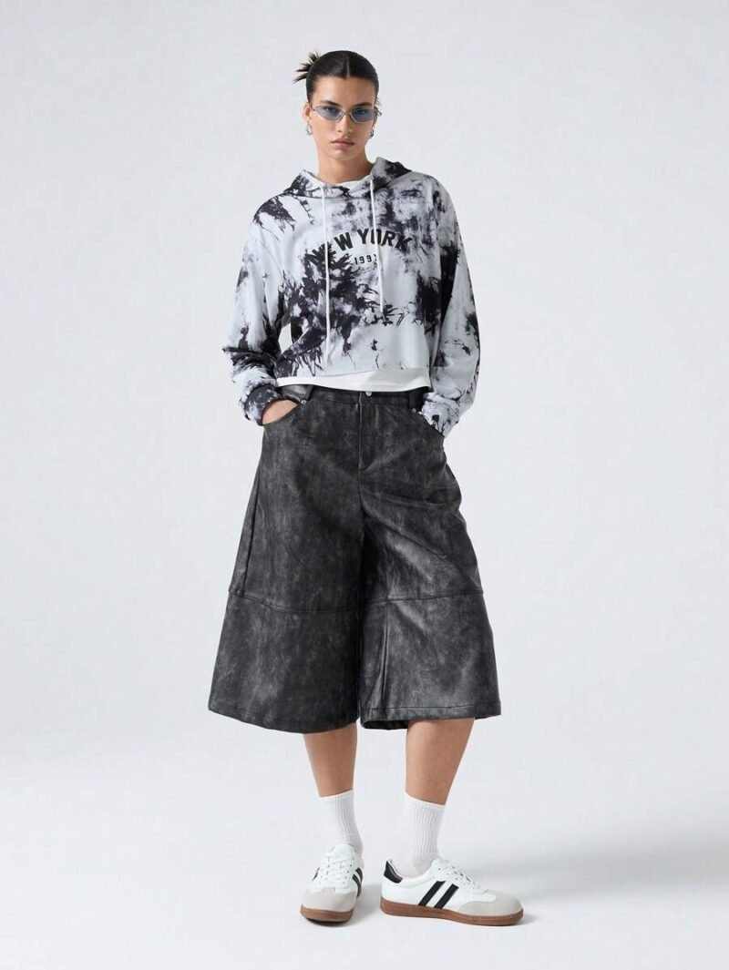 Graphic Tie Dye Cropped Hoodie