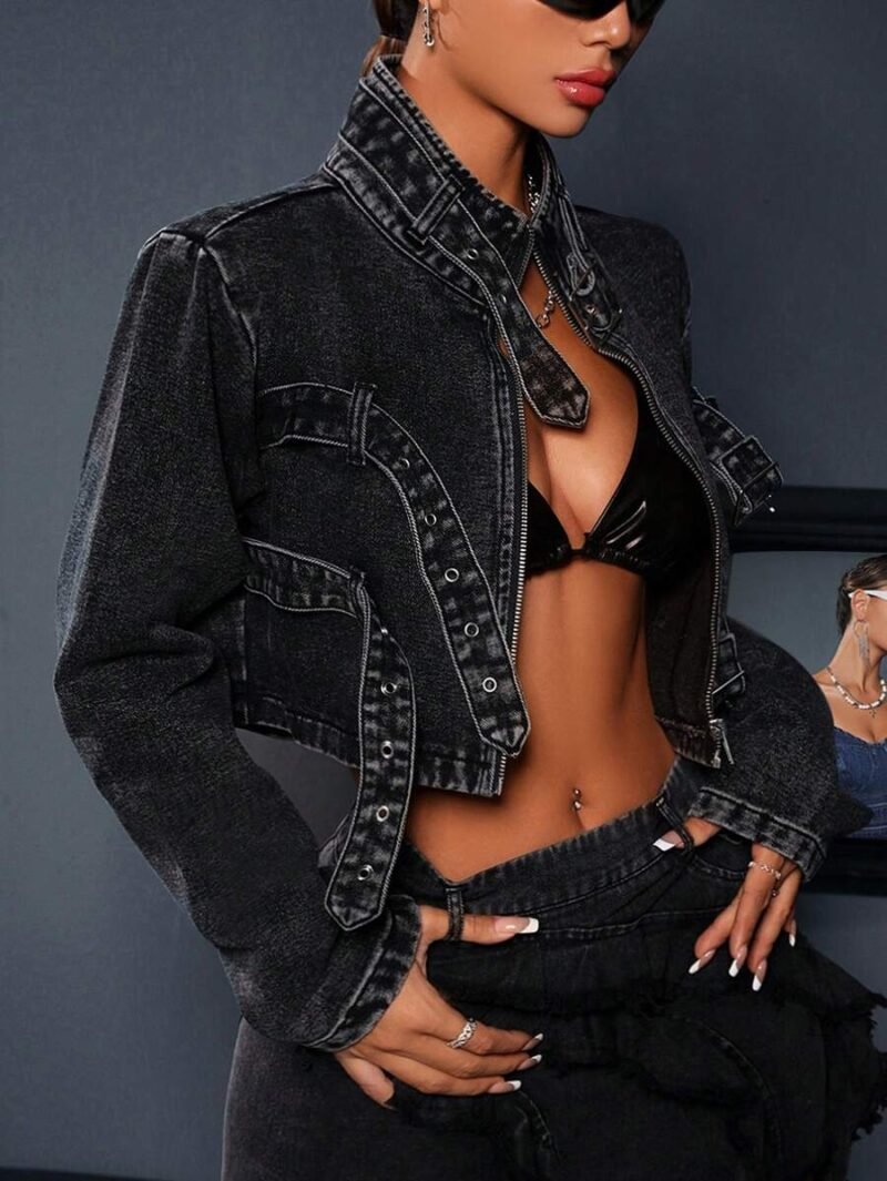 Fashionable Crop Denim Jacket With Long Sleeves