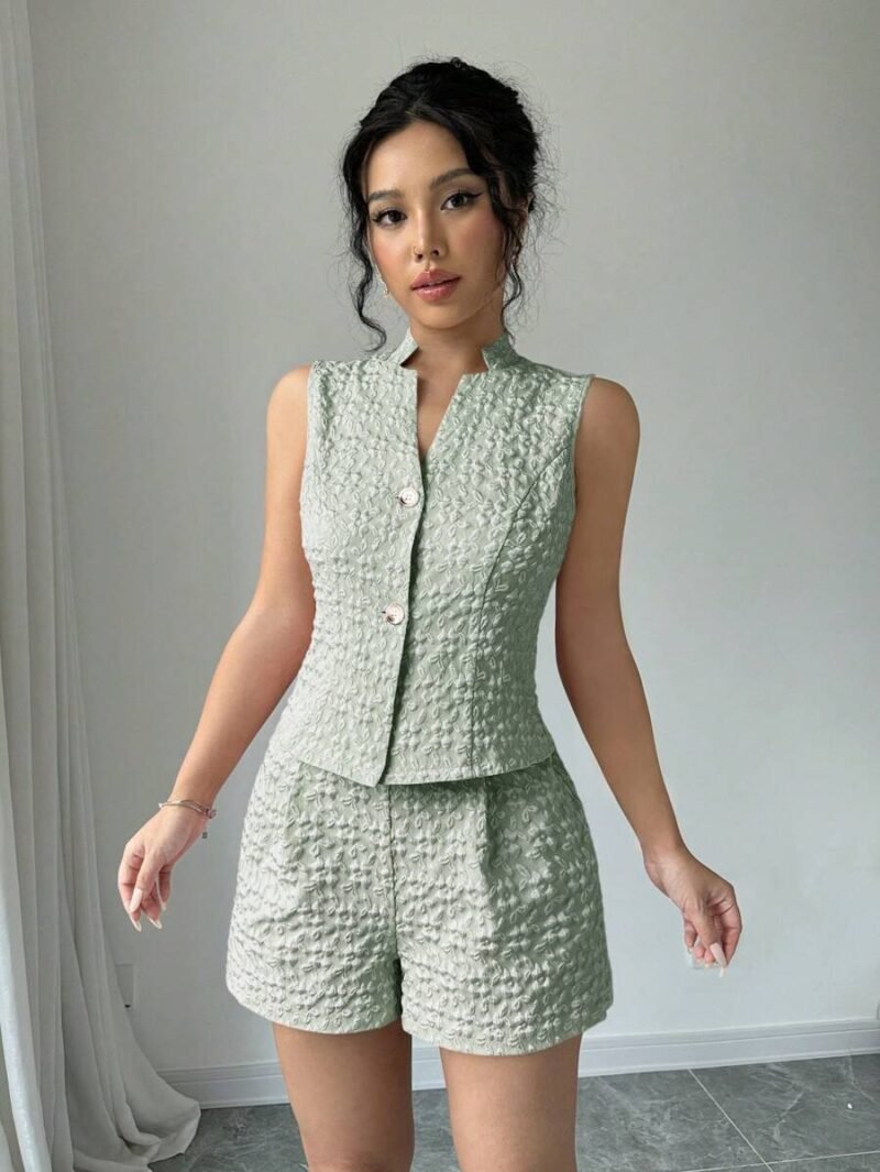 Sleeveless Solid Color Minimalist Casual Outfit
