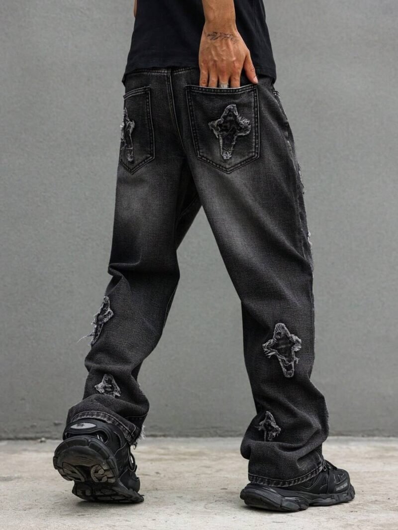 Star Patch Straight-Leg Loose Fit Jeans