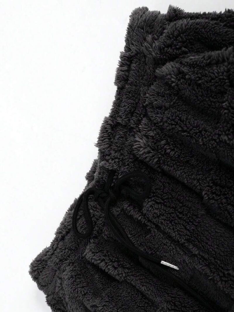 Sweatshirt & Drawstring Jogger Pants Set