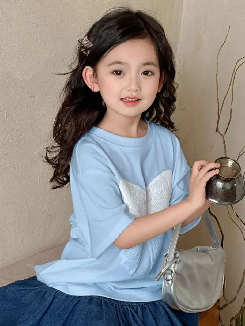 Small Round Neck Knit Short Sleeve Butterfly Print T Shirt