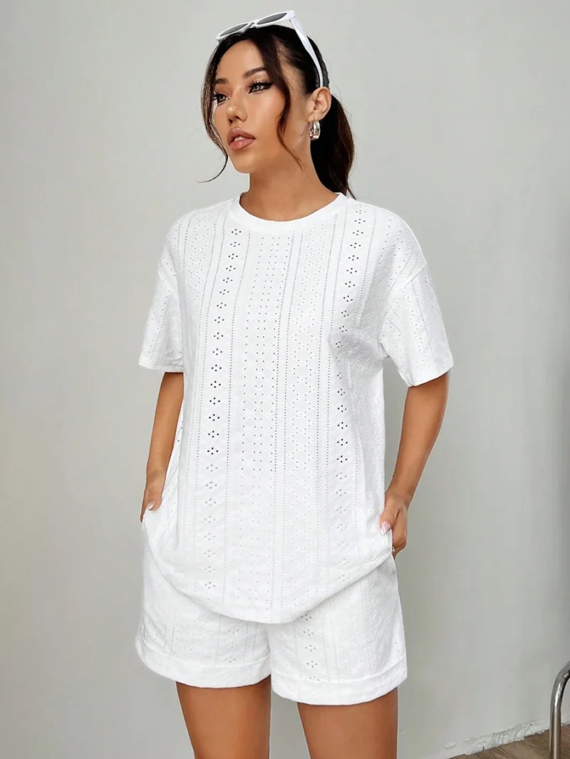 Loose Hollow Out Embroidery Round Neck Top And Shorts