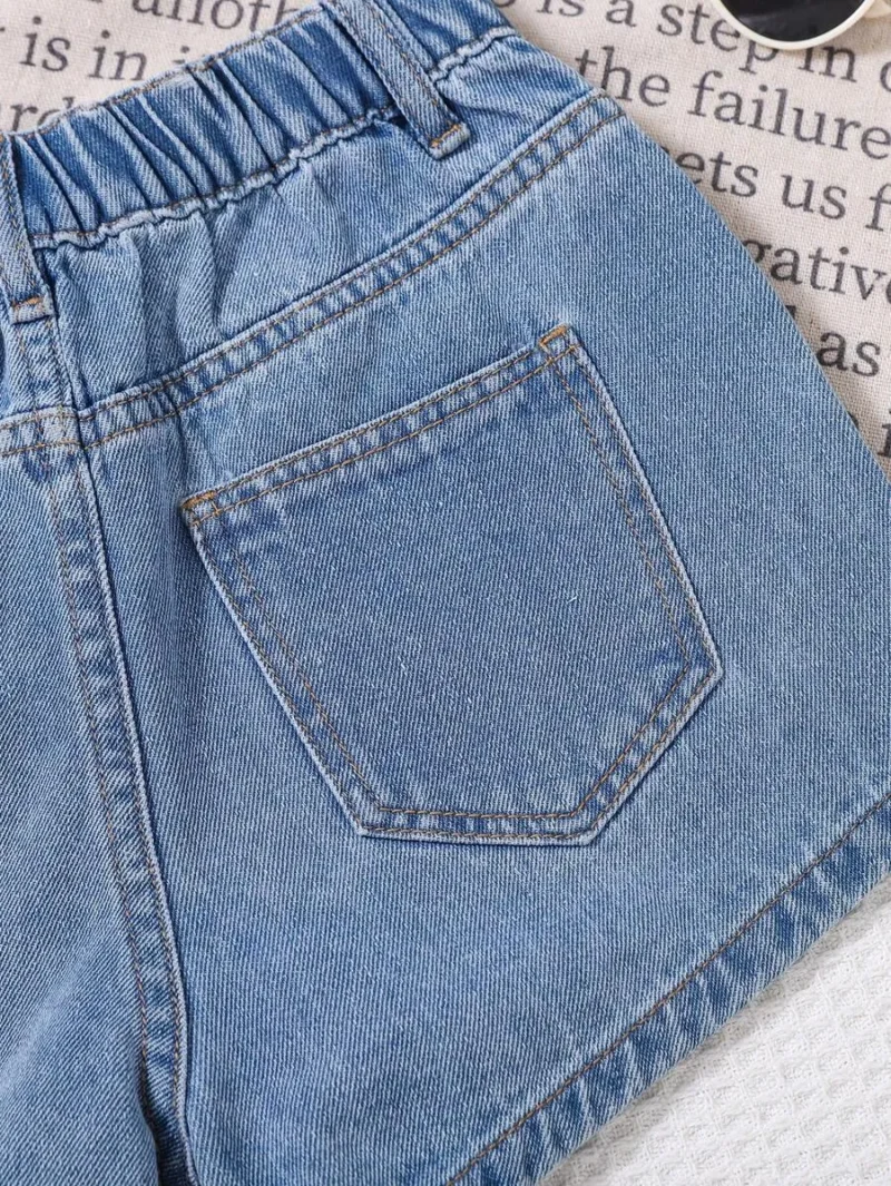 Ripped & Rhinestone Detail Pocket Denim Wash Casual Shorts
