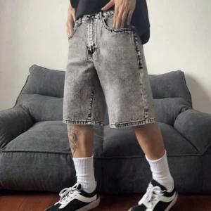 Loose Pockets Casual Wide-Leg Denim Shorts
