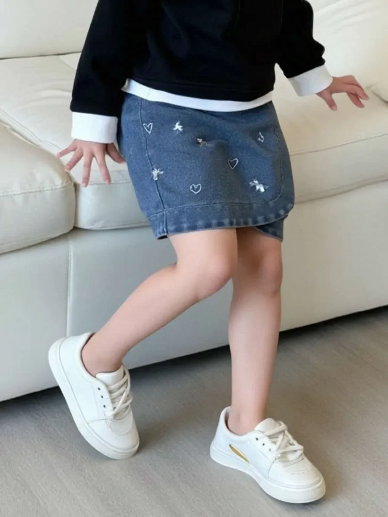 Embroideries Detailing Wrap Jeans Shorts