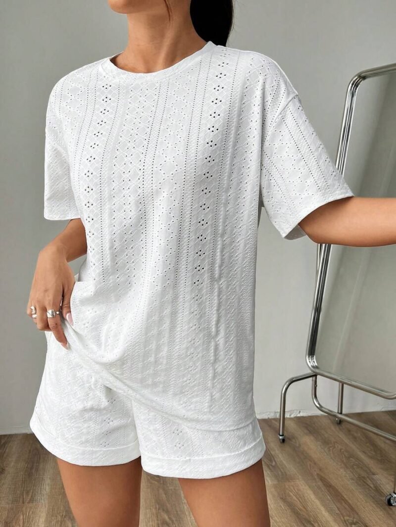 Loose Hollow Out Embroidery Round Neck Top And Shorts