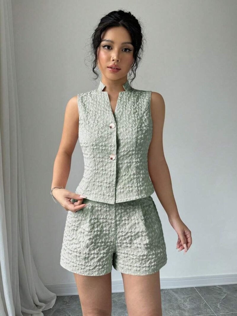 Sleeveless Solid Color Minimalist Casual Outfit