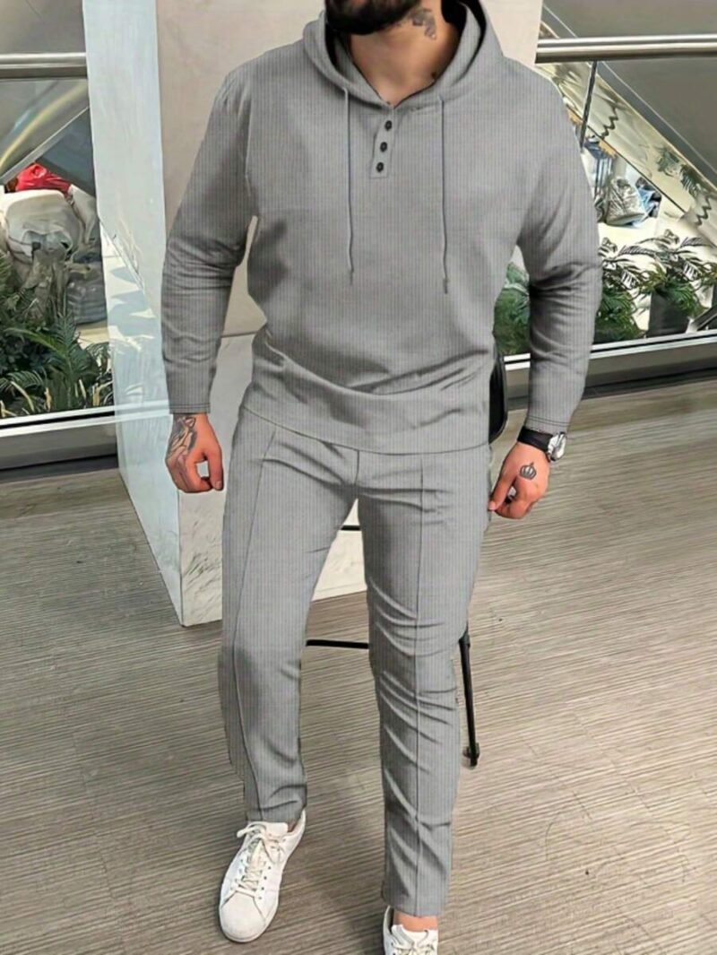Breathable Solid Color Hooded Sweatshirt