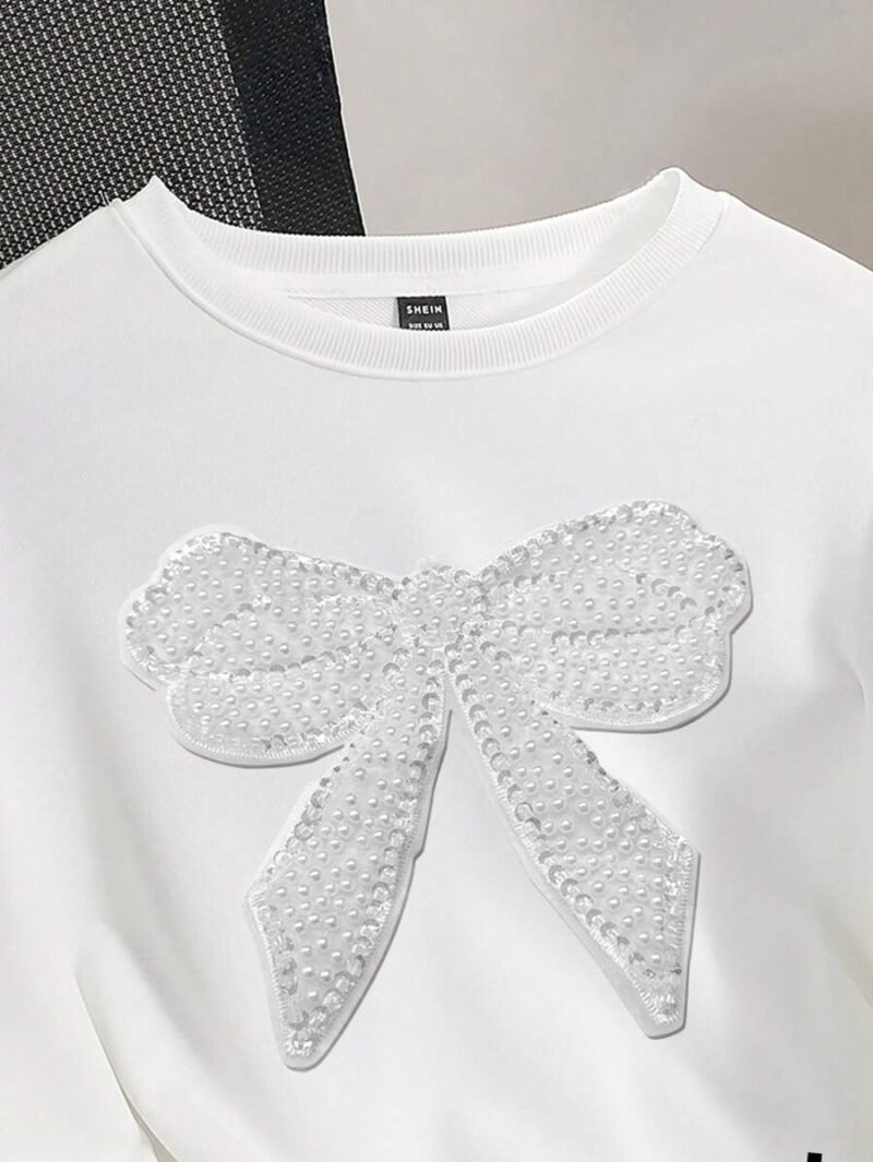 Embroidered Pattern Round Neck Loose Long Sleeve Hoodie
