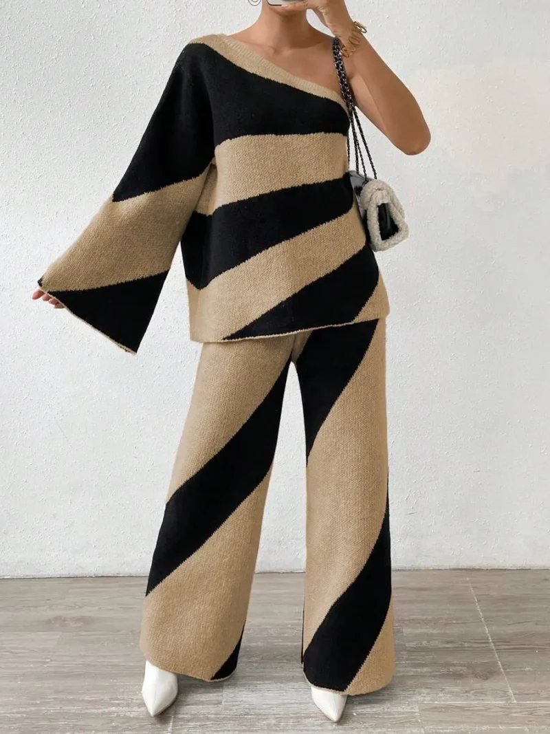 One Shoulder Color Block Sweater And Knitted Pants Set