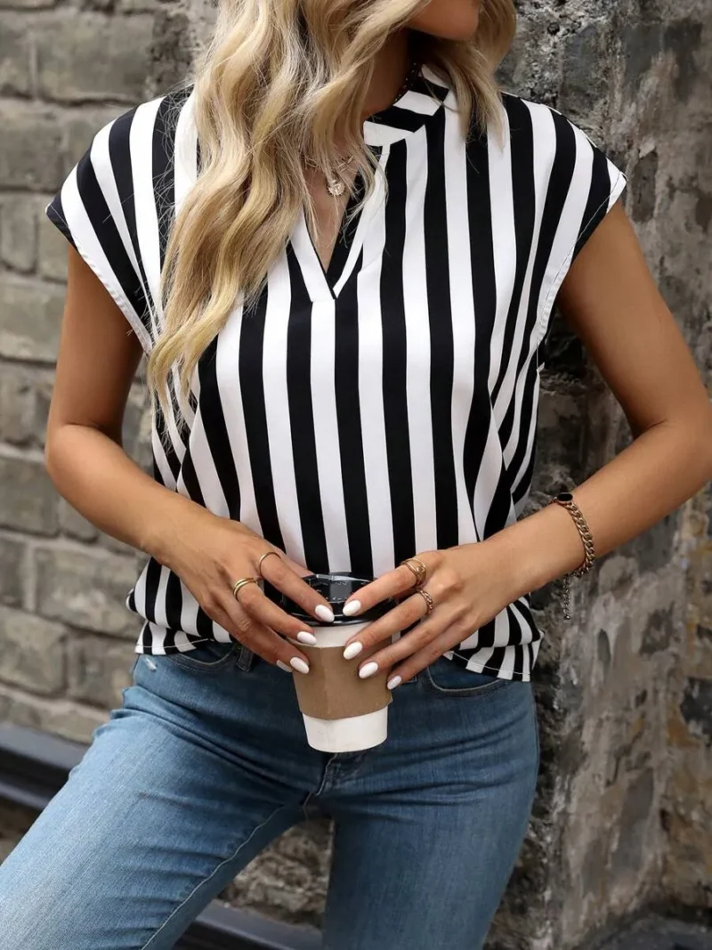 Striped Print Notched Neckline Batwing Sleeve