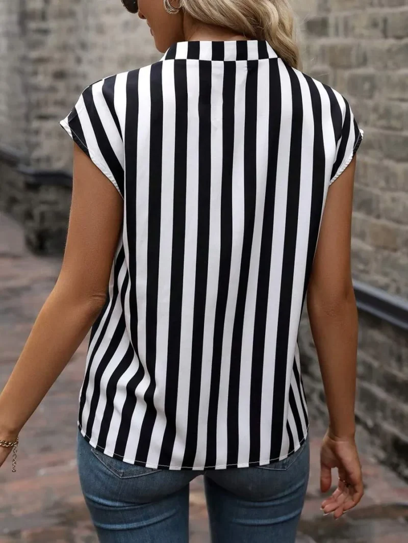 Striped Print Notched Neckline Batwing Sleeve