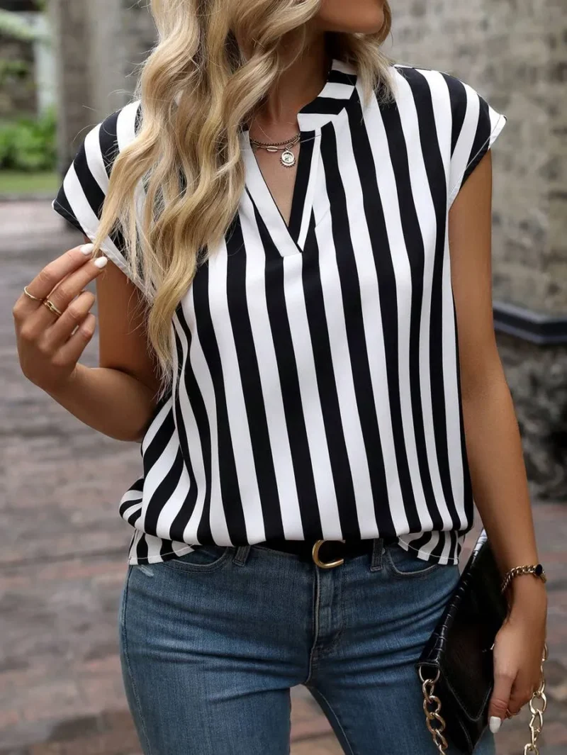 Striped Print Notched Neckline Batwing Sleeve